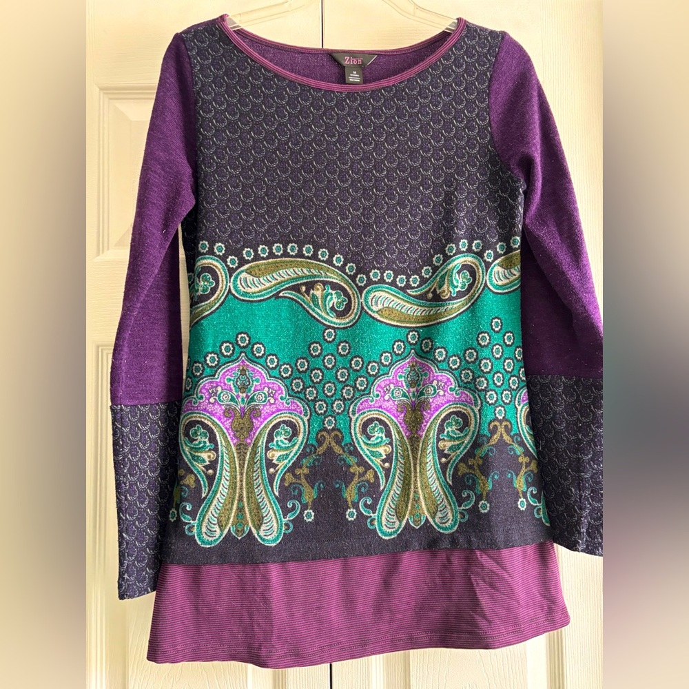 Zion by HK Women’s sweater